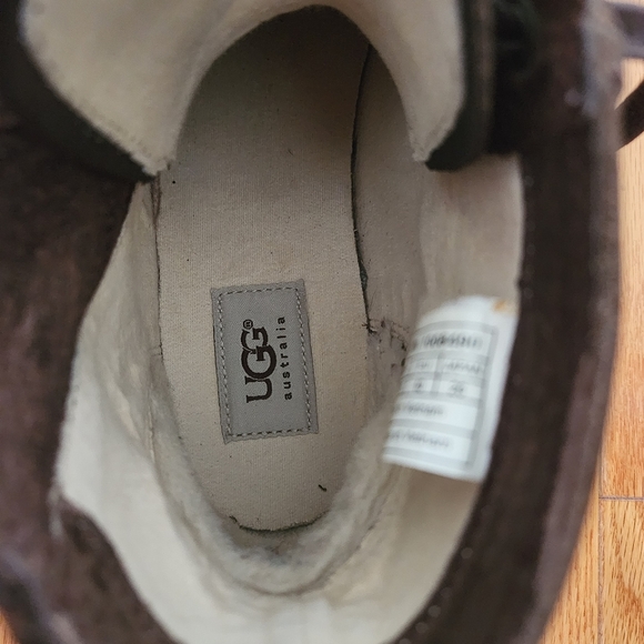 Ugg High Top Sneakers, US9 - Picture 11 of 12